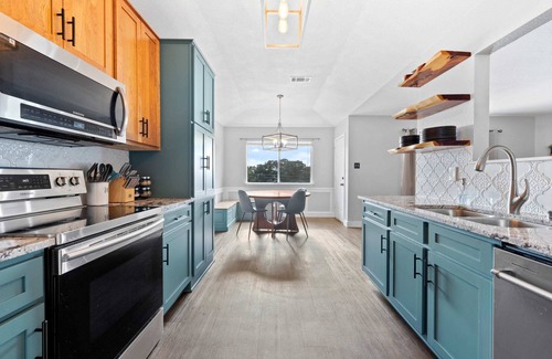 Killeen House | The Tranquil Teal Retreat