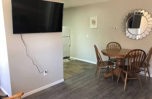 Cooperstown Apartment | The Traveler - Apt Near Hospital, Wind Farm