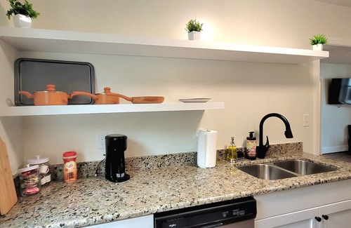 Tazewell Apartment | The Traveler On Main - Suite 1