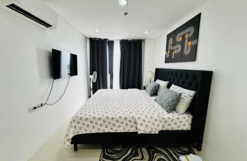 Pallocan Apartment | The Traveler's Choice - Unit 605 One Pontefino Tower