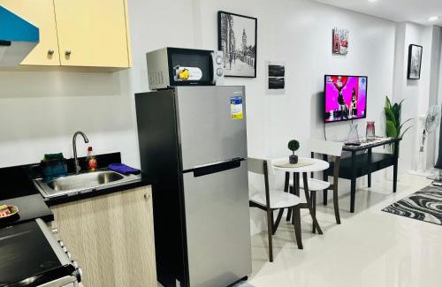Pallocan Apartment | The Traveler's Choice - Unit 605 One Pontefino Tower