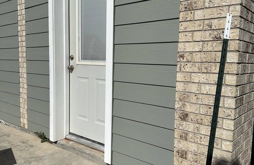 San Antonio Apartment | The Traveler with private entrance and shower