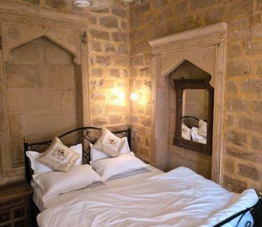 Amar Sagar Pol House | The Travellers Cup Fort Stay