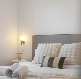 Pyrmont House | The Travertine Terrace - Pyrmont