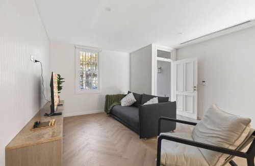 Pyrmont House | The Travertine Terrace - Pyrmont
