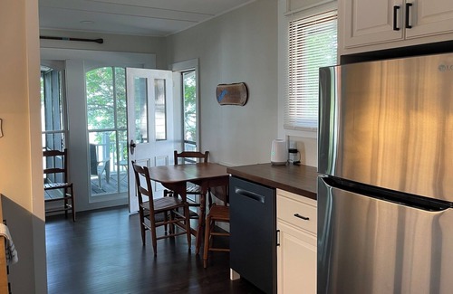 Markesan Cottage | The Tree House on Green Lake WI