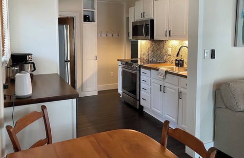 Markesan Cottage | The Tree House on Green Lake WI