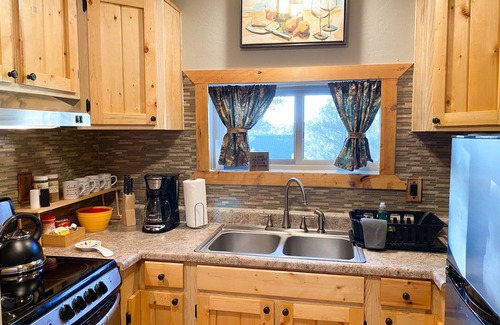 Overgaard House | The Tree House | Perfect Couples Cabin