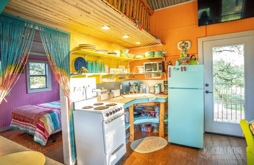 Marble Falls Cabin | The Treehouse at Dos Conchas Ranch
