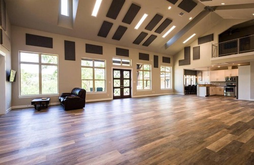 Spring Branch House | The Treehouse at Hidden Falls