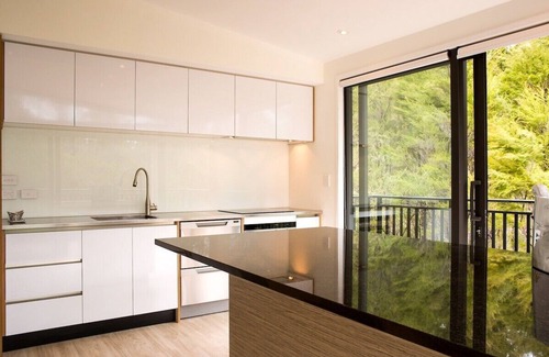 Kaiteriteri Cottage | The Treehouse - Kaiteriteri Holiday Home