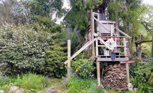 Upper Hutt Other | The Treehut at the Rabbithole, Upper Hutt