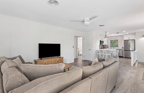Englewood House | The Treetop Cottage