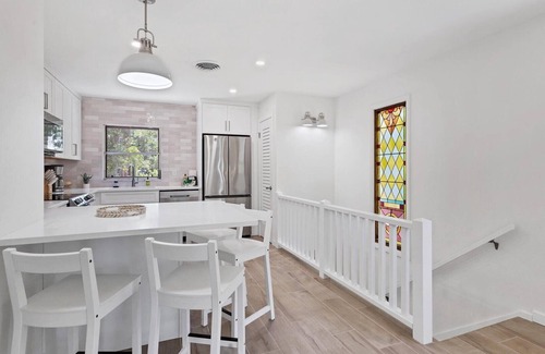 Englewood House | The Treetop Cottage
