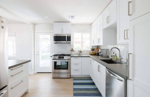 Alhambra House | The Trendy Tricycle | Stylish 4BR in Central Phx