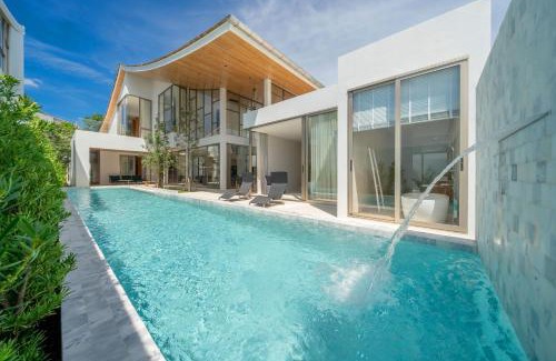 Bang Tao Villa | The Trinity new modern 5BR villa with 20M Pool