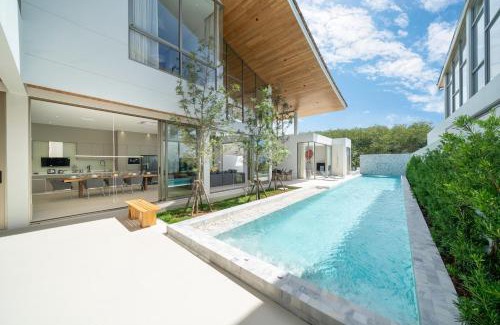 Bang Tao Villa | The Trinity new modern 5BR villa with 20M Pool