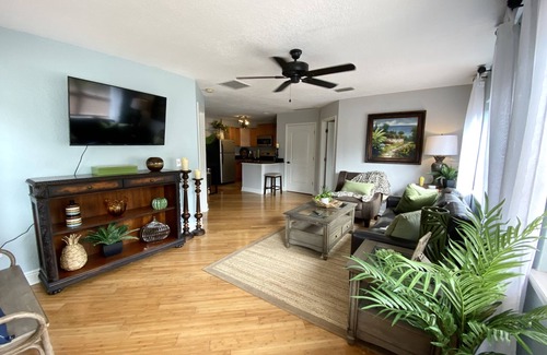 Safety Harbor Apartment | The Tropical Bungalow