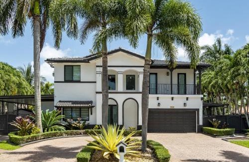 Ludlam Villa | The tropical paradise villa
