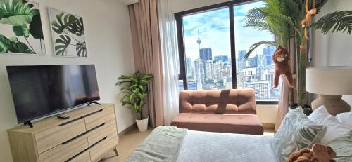 Pudu Apartment | The Tropical Serenity 2BR with Panoramic KL Views