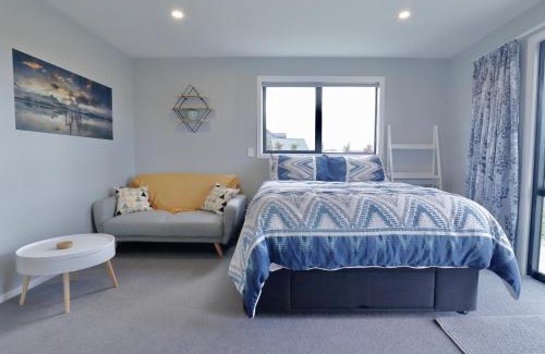 Te Anau House | The Tui Studio - Te Anau Holiday Studio