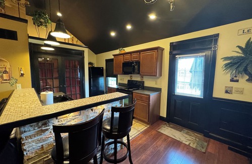 Wilmington House | The Tuscan- 1.3 miles from World Equestrian Center.Beautiful country setting!