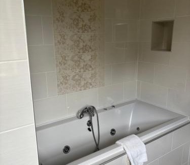 Kenmare Bed & Breakfast | The Twelve Oaks
