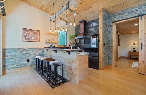 Sandy House | The Two Cottonwood Ski Cabins