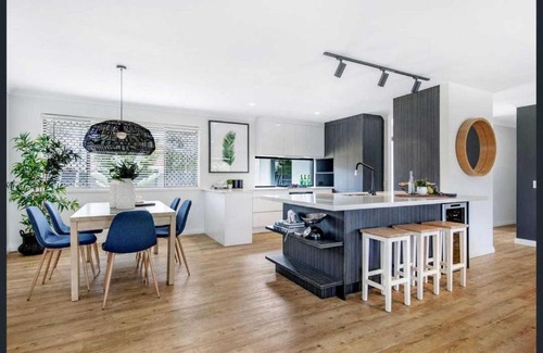 Mermaid Waters House | The Ultimate Family Getaway
