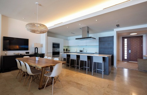 Dorado Pueblo Condo | The ultimate in beach front luxury living