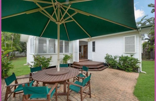 Hyde Park House | The Ultimate Queensland Holiday!