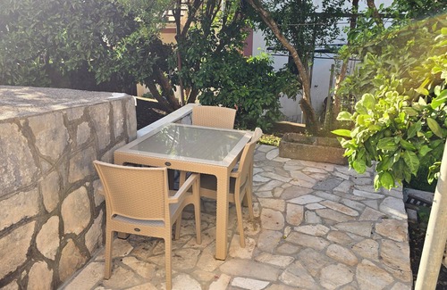 Radovici Apartment | The Underdeck - Compact & Cozy Radovići Escape for Couples or Solo Travelers