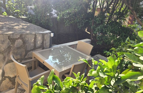 Radovici Apartment | The Underdeck - Compact & Cozy Radovići Escape for Couples or Solo Travelers