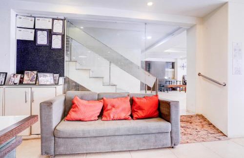 Khar Hotel | The Unicontinental