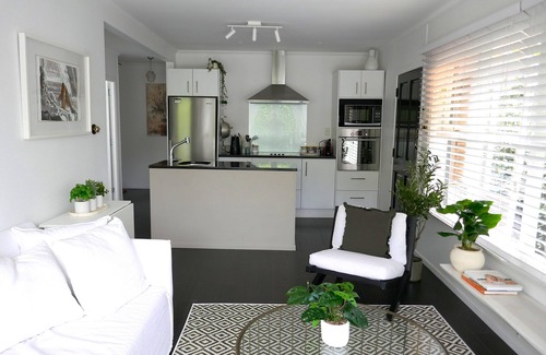 Herne Bay House | The Urban Haven - A serene city retreat, a lovely garden, close to trendy cafes.