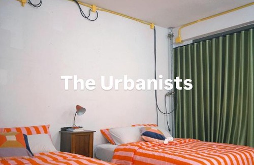 Khlong Toei Apartment | The Urbanists BKK Entire Floor 4-6 people 4Beds 4Baths near Medpark Hospital , Queen Sirikit Convention hall , Benjakitti Park