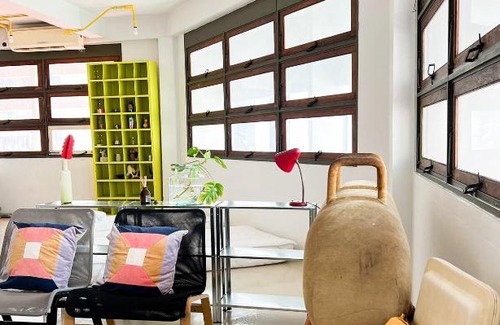 Khlong Toei Apartment | The Urbanists BKK Entire Floor 4-6 people 4Beds 4Baths near Medpark Hospital , Queen Sirikit Convention hall , Benjakitti Park