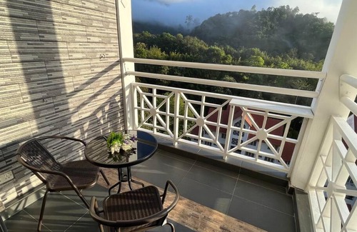 Bukit Tinggi Apartment | The Van Gogh Loft at Selesa Hillhomes
