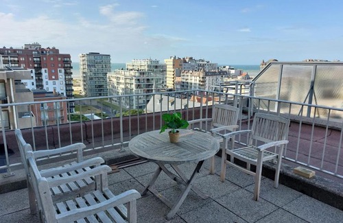 De Panne Apartment | The Vans