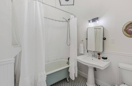 Senoia Hotel | The Veranda Historic Inn