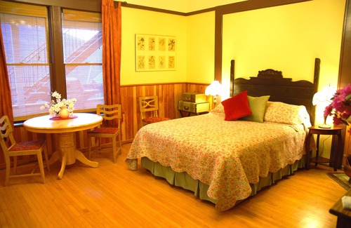 Nelson House | The Verandah Suite
