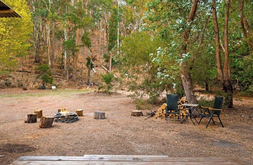 Nowhere Creek House | The Verge of Nowhere Oak by Tiny Away