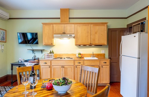 Nelson House | The Victoria Suite