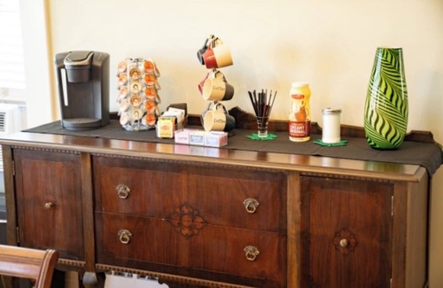 Delphos Apartment | THE VICTORIAN GUESTHOUSE - Room 1