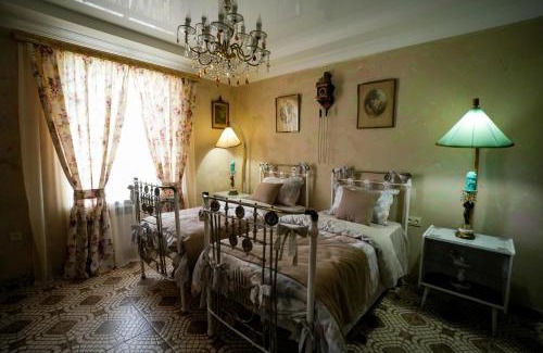 Erebuni Hotel | The Victorian Hotel & Spa Room 1