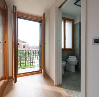 Longa Apartment | The VIEW Apartment, MURANO island