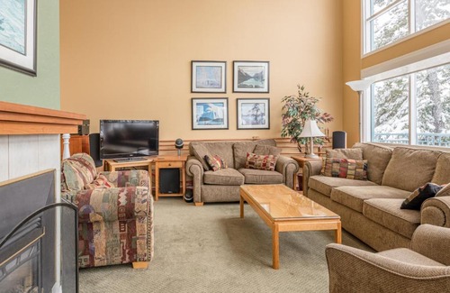 Silver Star Mountain House | The View