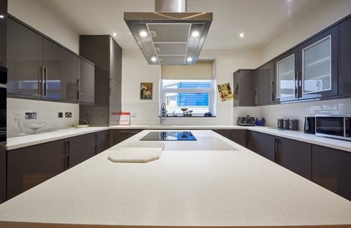 Tynemouth House | The View Old Coastguard Cottage