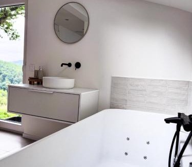 Stoumont Cabin | The View - Wellness Forest Lodge