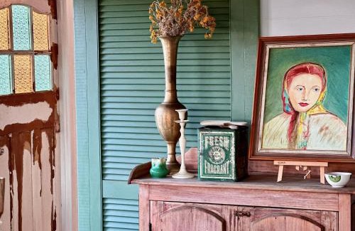 Severnlea House | The Vigneron's Cottage at Dragonfly Estate Vineyard - Stanthorpe